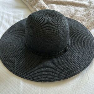 Black straw hat